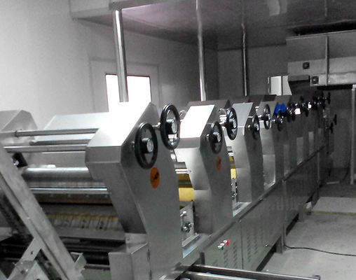 China Het verkopen van het Gebraden Onmiddellijke Materiaal van de Noedelproductielijn leverancier