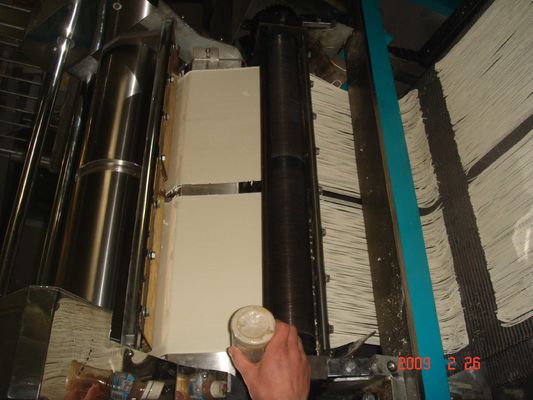 Hoog rendement Verse Noedel die tot Machine maken Origineel Ontwerp Compacte Structuur leverancier